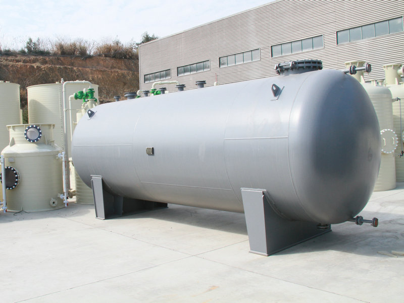 鋼襯（chèn）塑儲罐