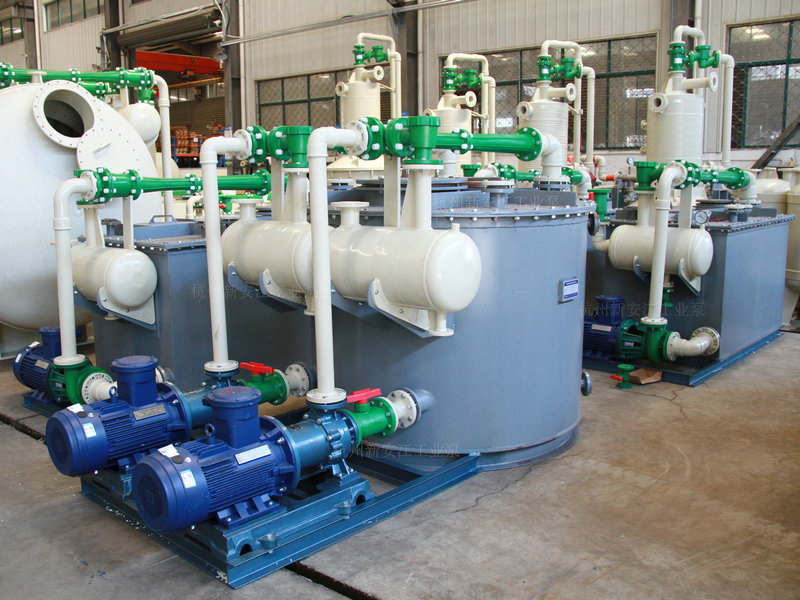 鋼襯塑水噴（pēn）射機組2